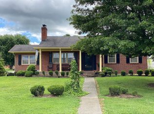 906 Robertson St, Radford, VA 24141