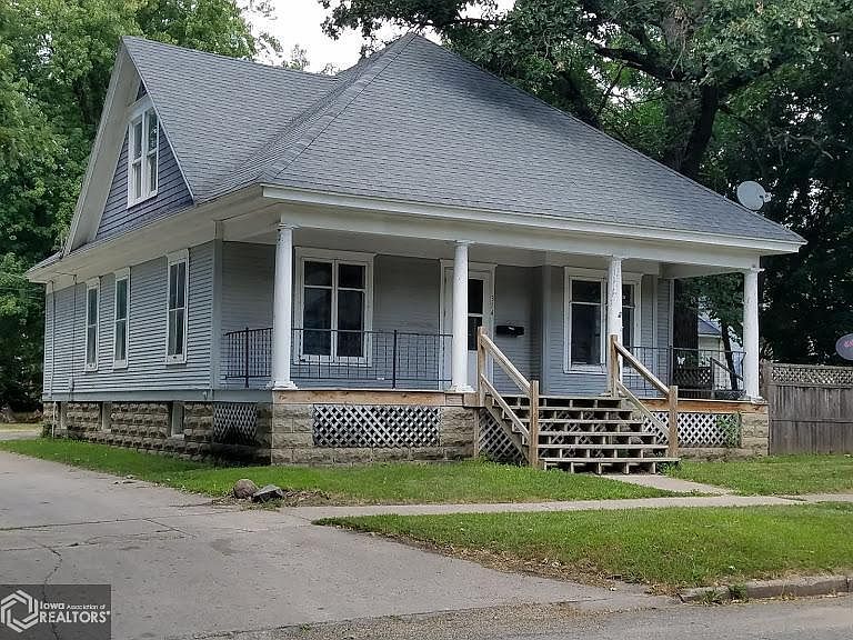 1st image of 314 3rd St NW