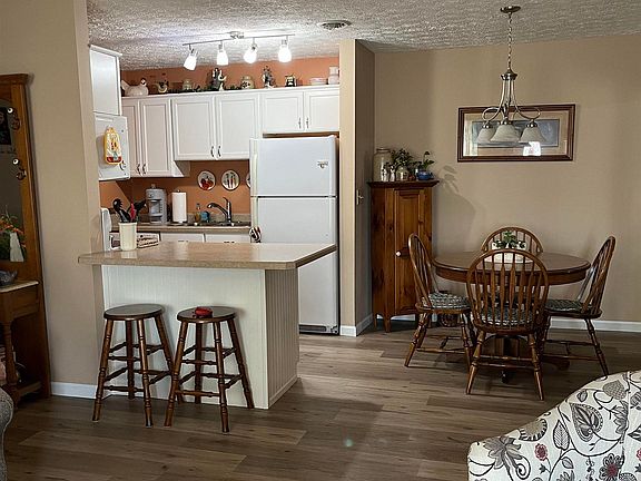 4th image of 1123 48th St APT 8