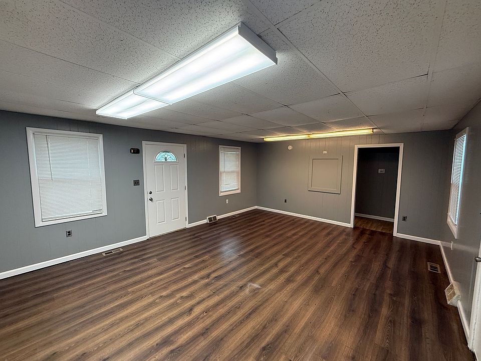 Building Photo 5