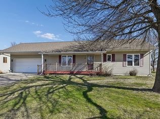 503 17th St W, Glencoe, MN 55336
