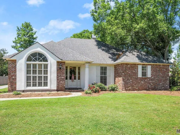 6214 Riverine Dr, Baton Rouge, LA 70820