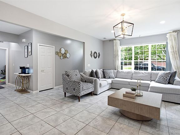 5th image of 13169 Canopy Dr