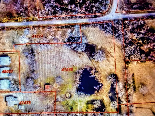 E Main St, Blossom, TX 75416