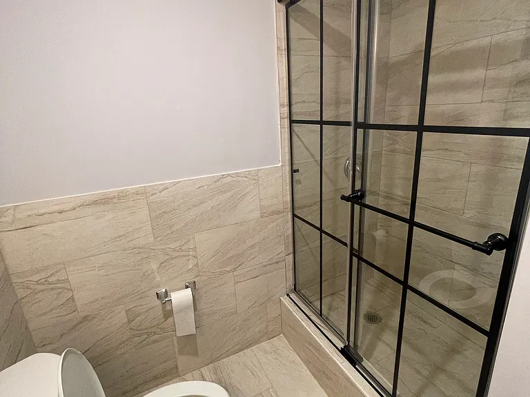 218 Hunterdon St #2 — Photo 4