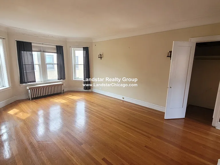 1914 W Morse Ave #3N — Photo 3