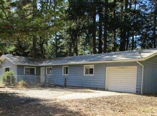 724 N Old Stage Rd #1/2, Cave Junction, OR 97523
