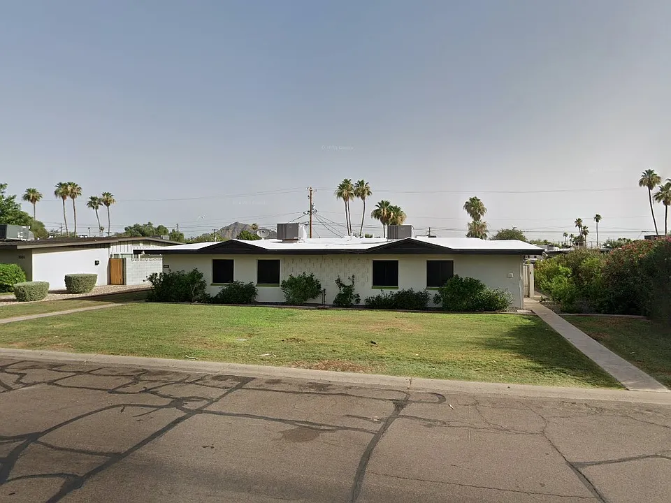 7020 E Palm Ln