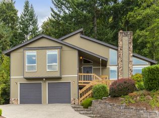 1102 SW 10th Dr, Gresham, OR 97080