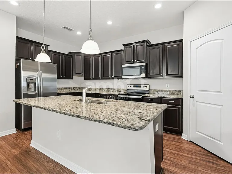 13159 Royal Pines Ave — Photo 4