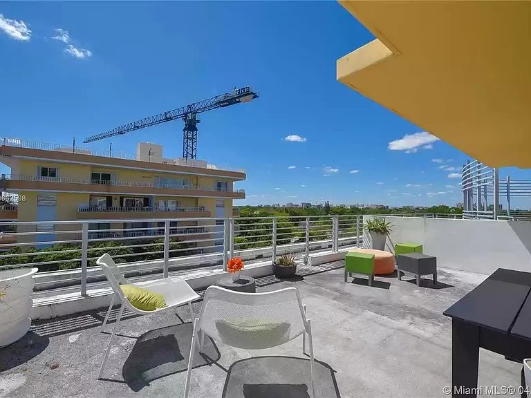 3339 Virginia St — Photo 19