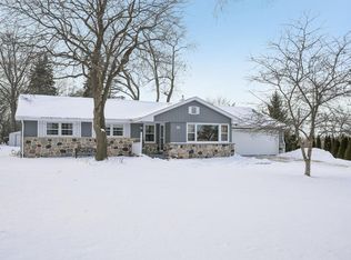 4785 Meadow View W, Brookfield, WI 53005