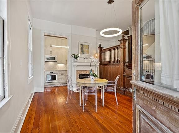 3rd image of 1327 Josephine St #A
