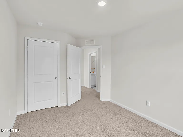 22 Forest Park Dr — Photo 27