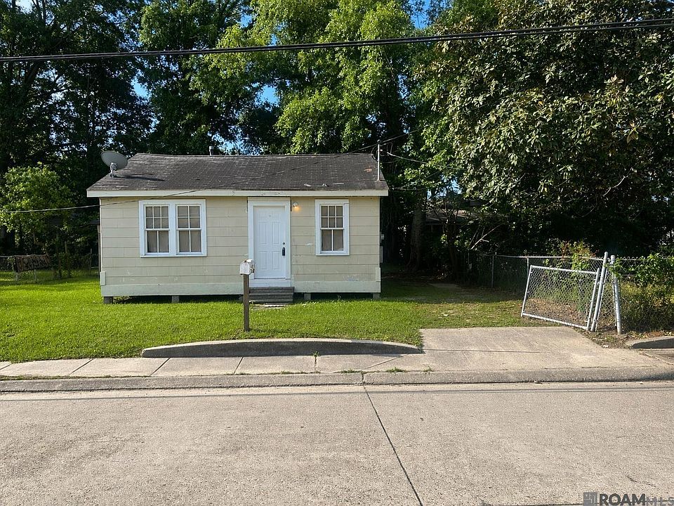 1st image of 4562 Cadillac St