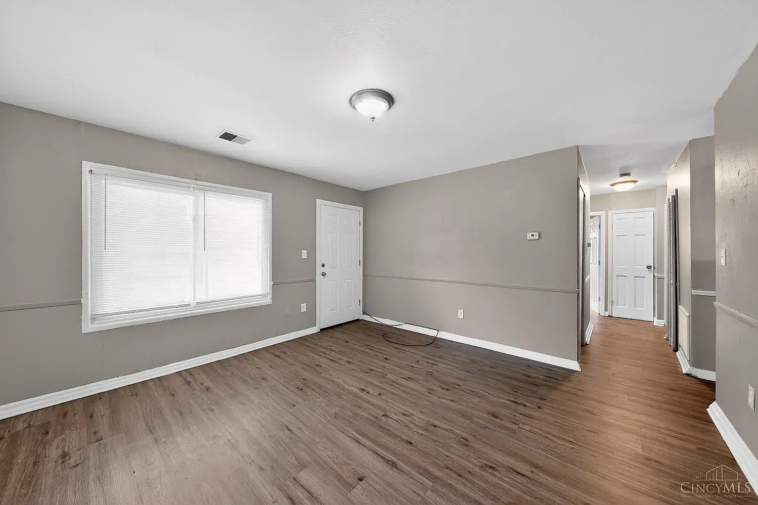 4 bed, 1175 sqft, $2,000 — Photo 3