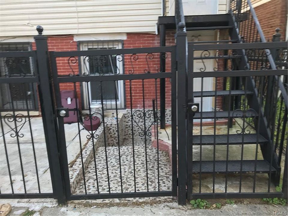 2nd image of 773 Forest Ave