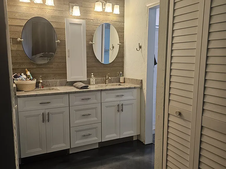 11131 Caravel Cir — Photo 21