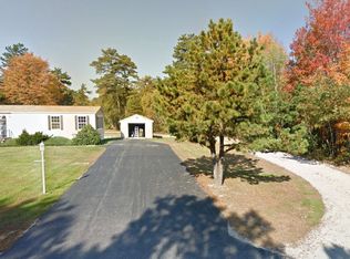 28 Tanglewood Dr, Hollis Center, ME 04042