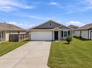 69 Road 5102d, Cleveland, TX 77327