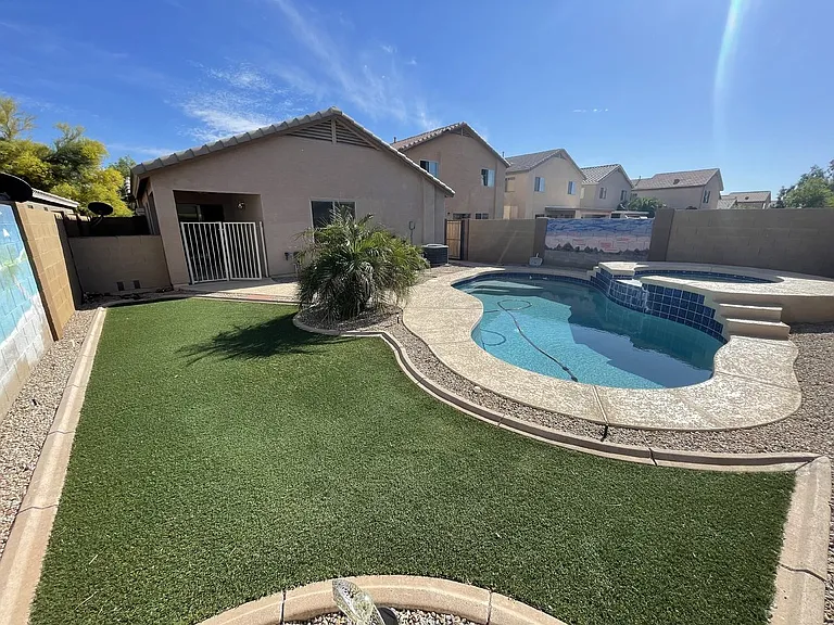 39974 W Thornberry Ln — Photo 24