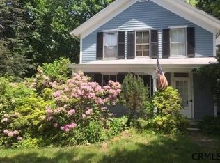 39 Maple Ave, Claverack, NY 12513