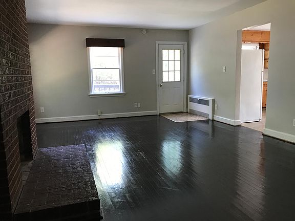 4th image of 4232 Longwood Ave NW