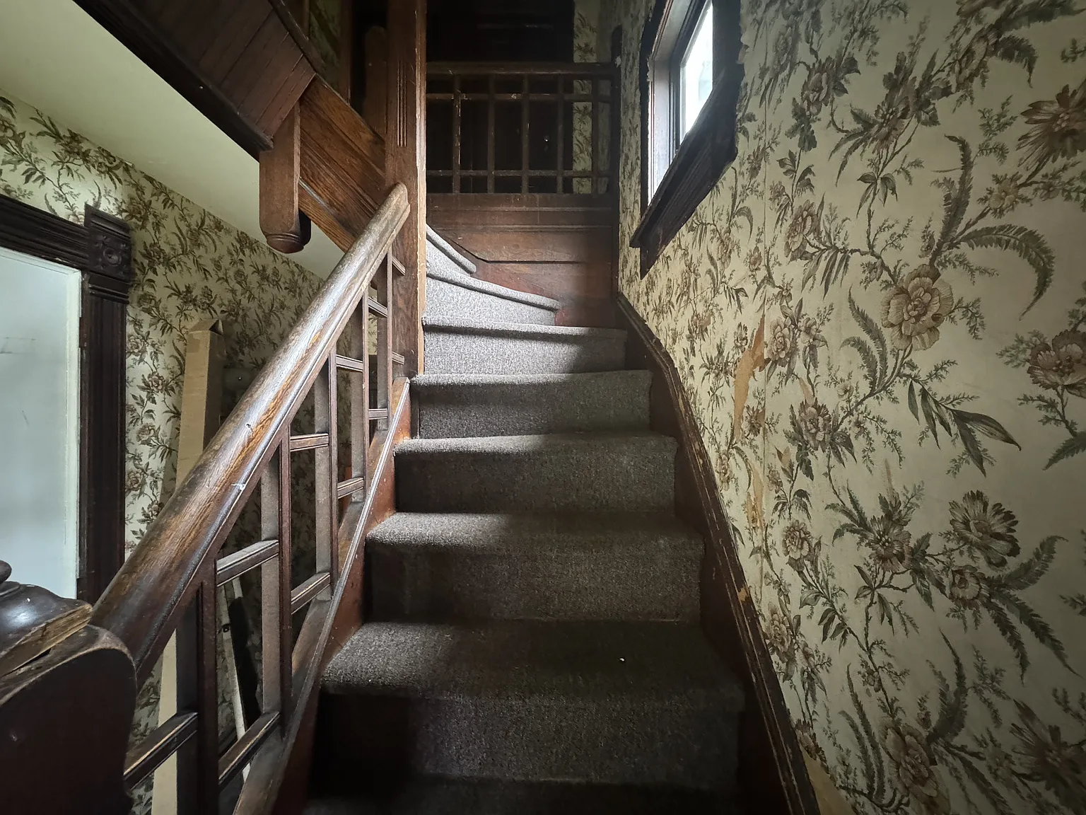 1309 4th Avenue (Upper) 2 - 2 — Photo 3