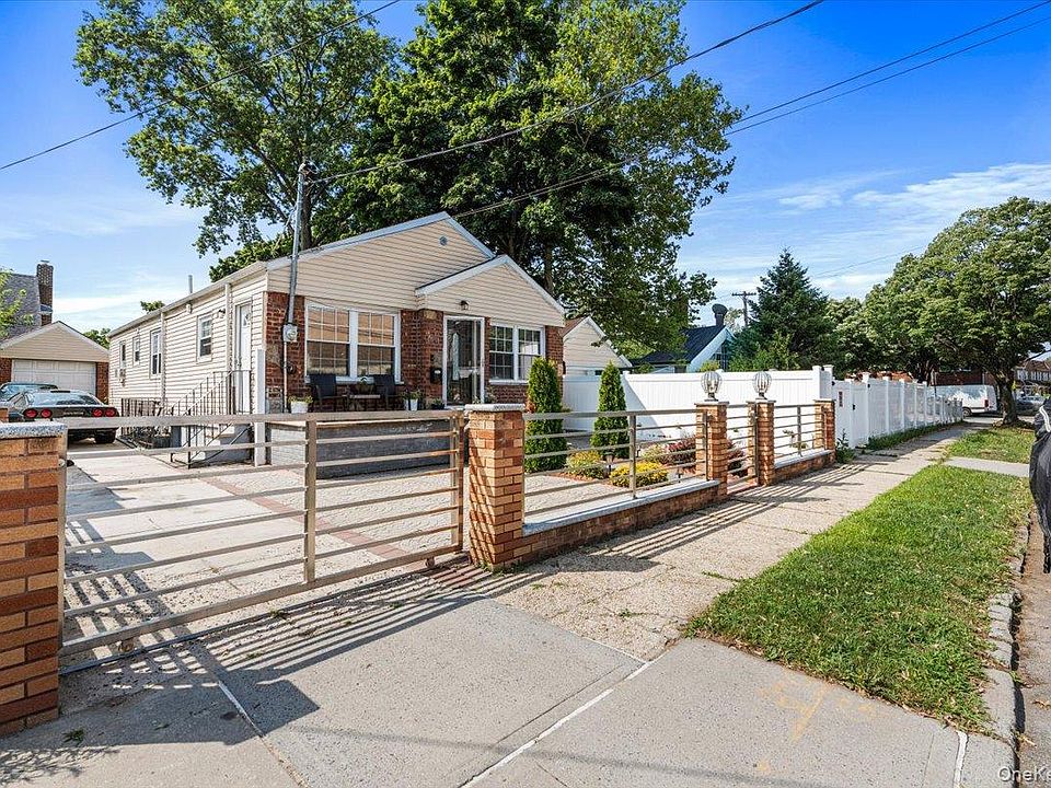 1st image of 18710 121st Avenue