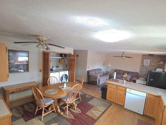 5th image of 102 Dockside Dr
