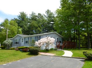 5 Village Dr, Raymond, NH 03077