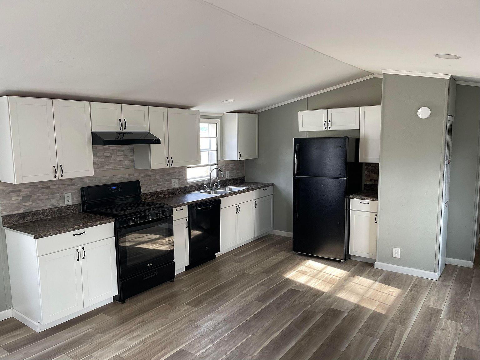 723 N Main St 12, Loami, IL 62661 Zillow