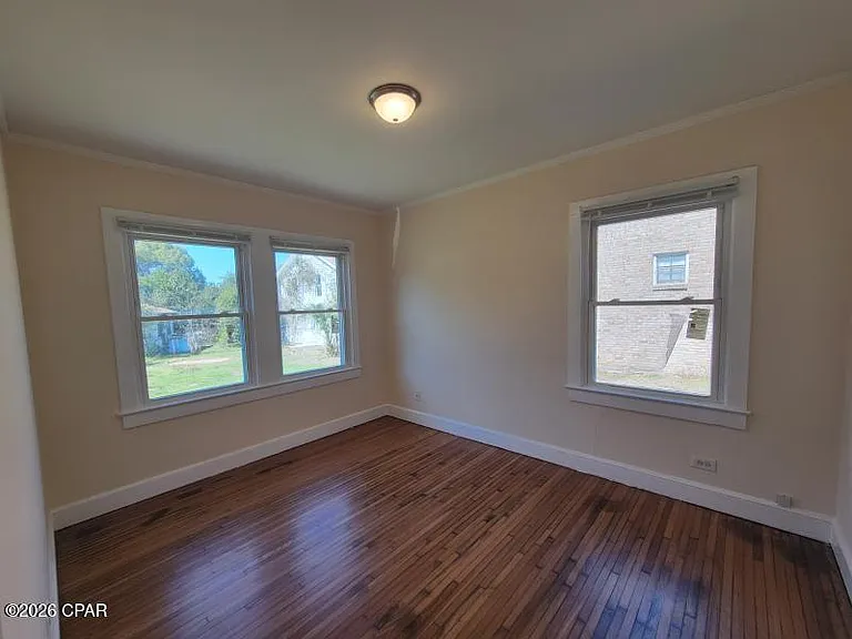 131 Allen Ave — Photo 15