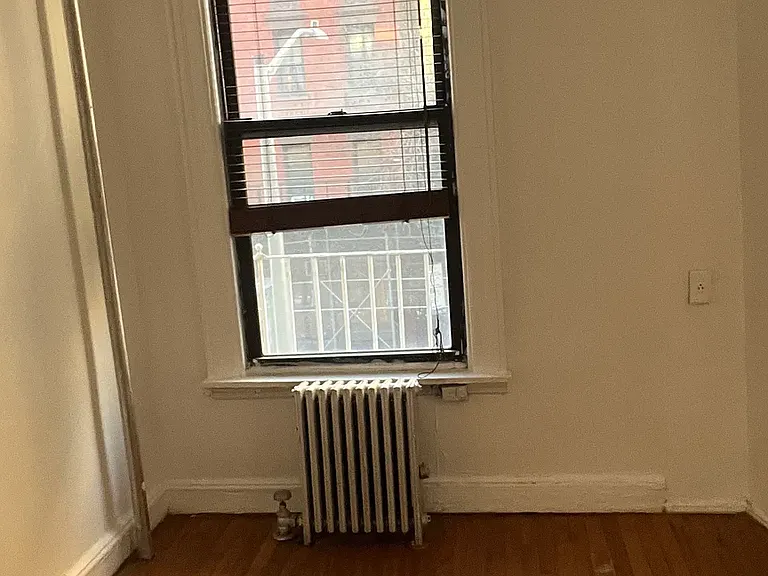 1413 Lexington Ave #2 — Photo 3