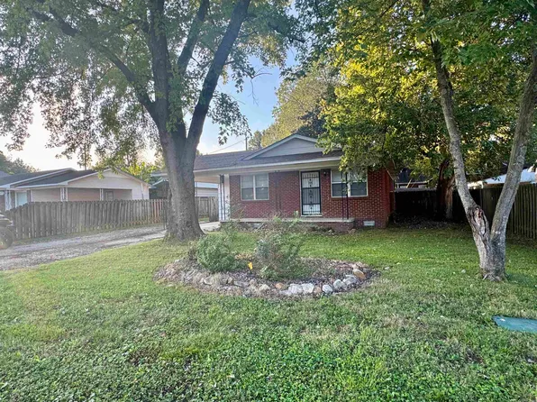 1103 Garland St, Corning, AR 72422