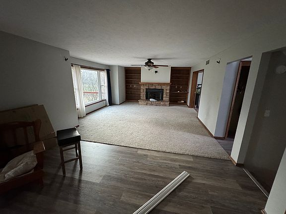 3rd image of 3105 Cumbria Dr