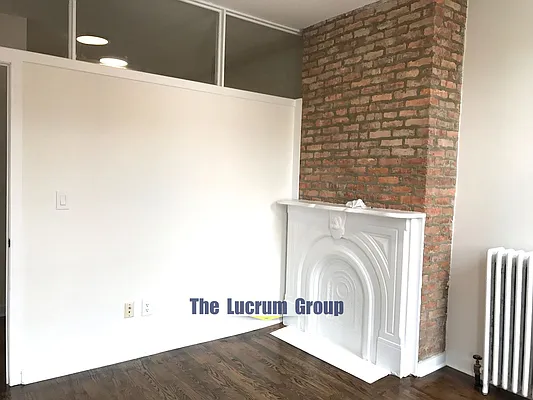 Rented by Lucrum Group | media 9