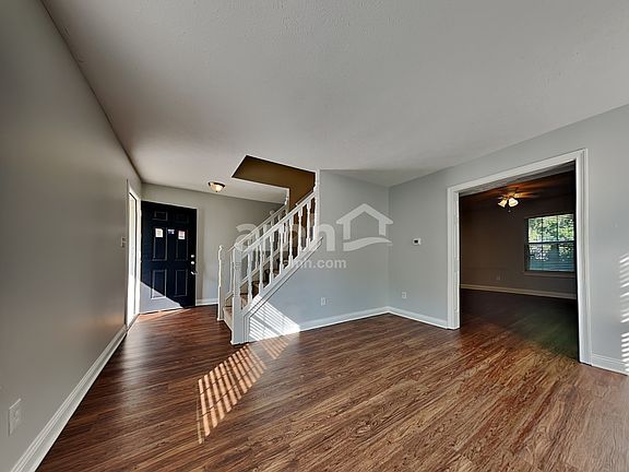 4th image of 17209 Rushmore Dr