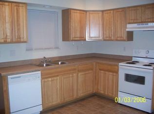 1720 Shadow Ridge Ct, Belleville, IL 62221