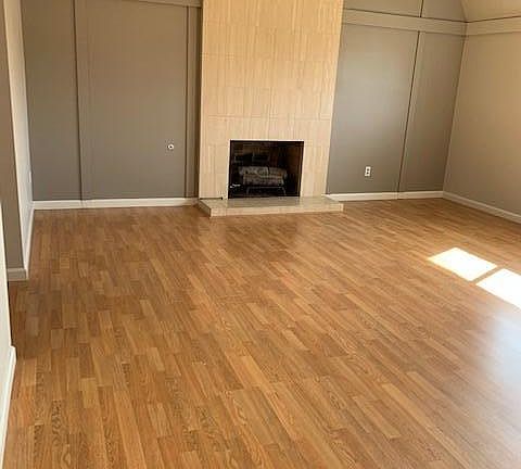 3rd image of 5465 Pire Ave