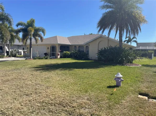 1402 SE 1st Ter, Cape Coral, FL 33990