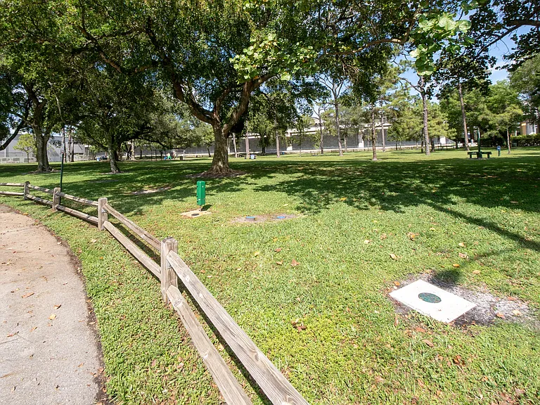 2160 SW 16th Ct — Photo 55