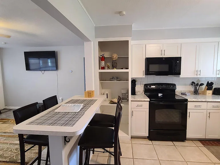 3734 Afton Way — Photo 7