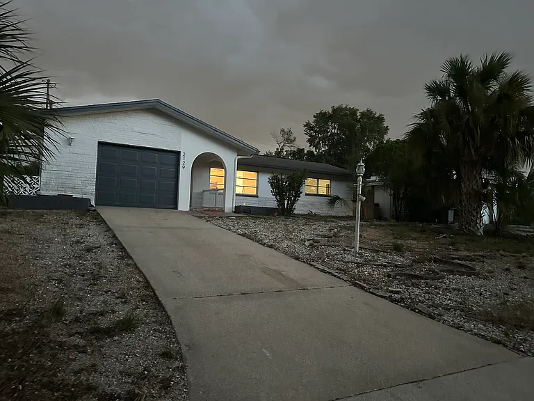 2129 Pine Ridge Dr — Photo 4