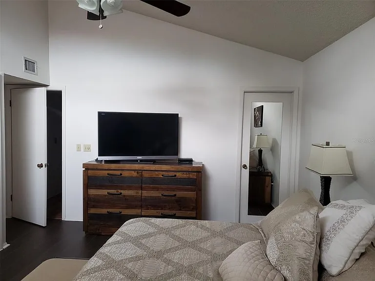 5400 34th St W #12H — Photo 11