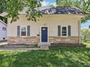 10560 Crecelius Dr, Saint Louis, MO 63123