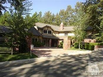 1st image of 4209 Cresthaven Dr