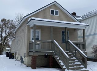 1015 13th Ave, Menominee, MI 49858