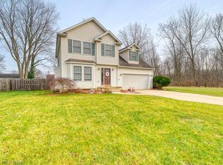 943 Devonshire Ave, Sheffield Lake, OH 44054