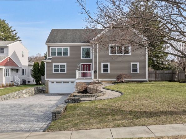 83 Altamont Ave, Melrose, MA 02176
